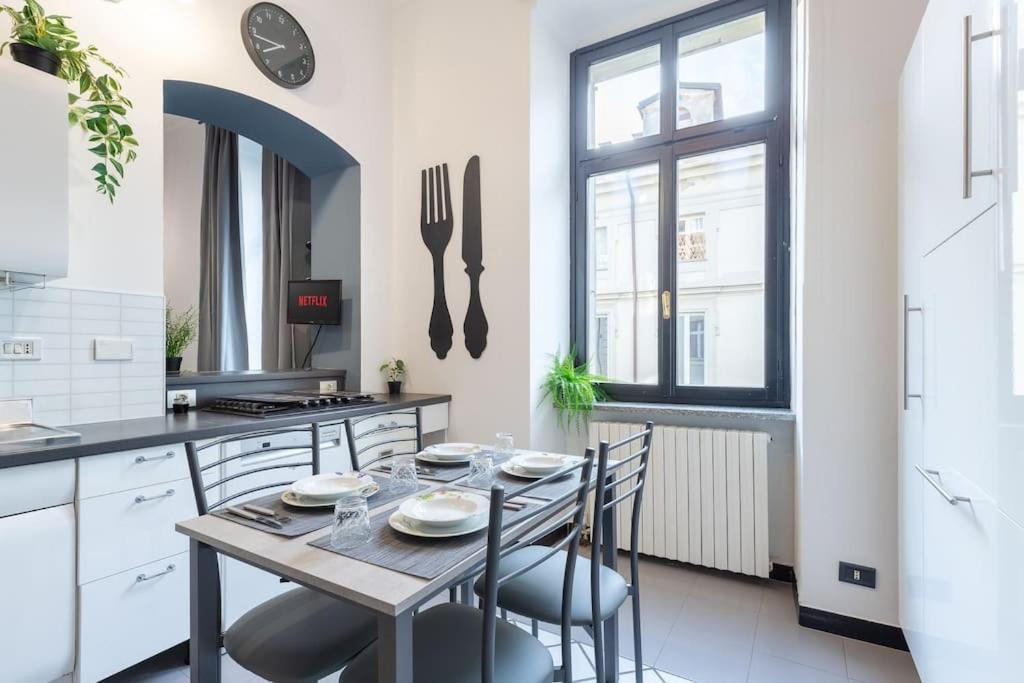 Historical Suite - Pieno Centro - Porta Nuova- Piazza Castello Turin Exterior photo